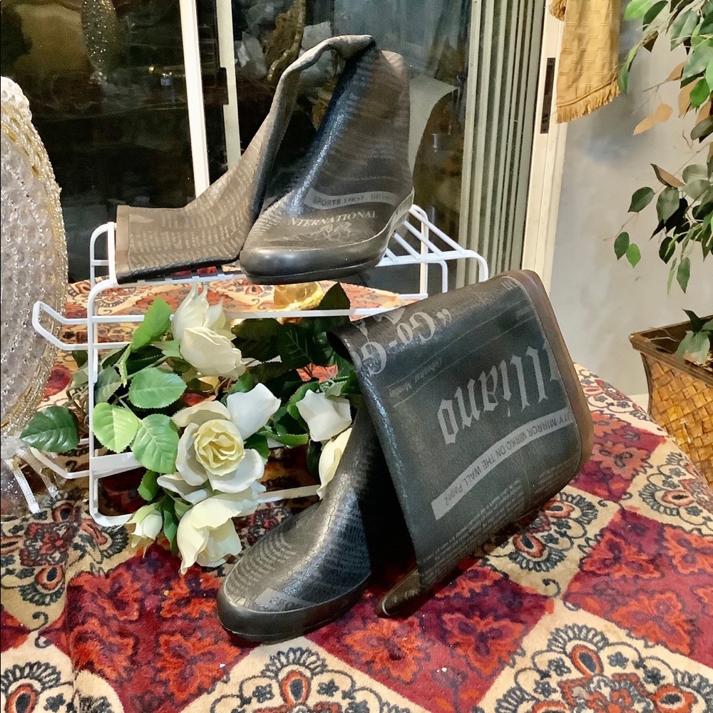 Ladies boots